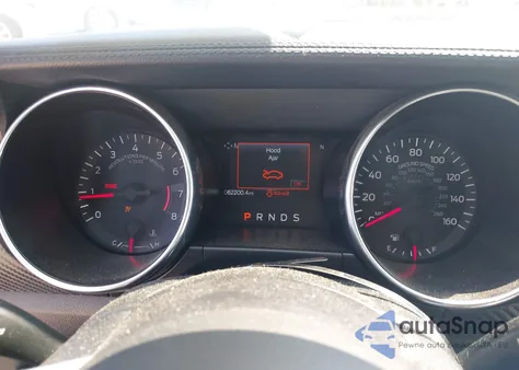 2020 Ford Mustang Ecoboost Fastback z USA, uszkodzony, nr VIN 1FA6P8TH9L5126506